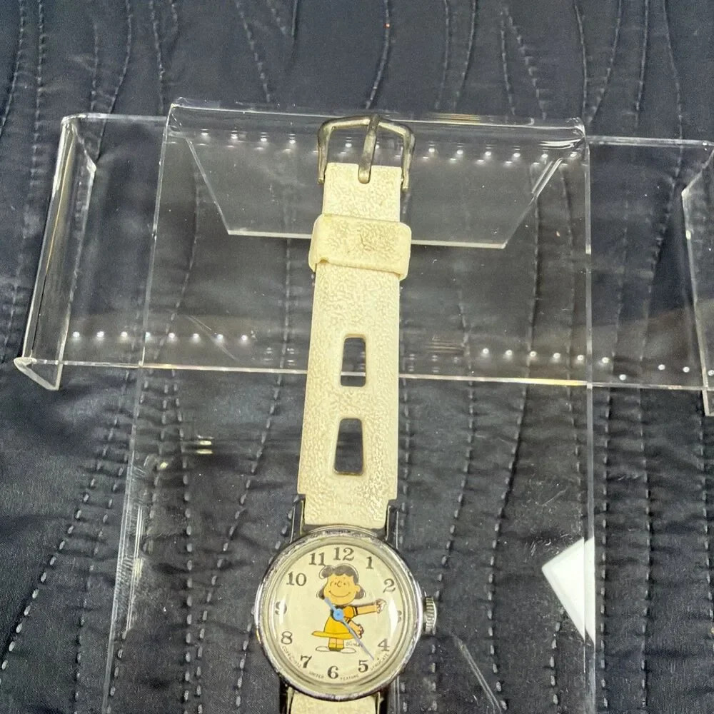 Peanuts vintage wristwatch